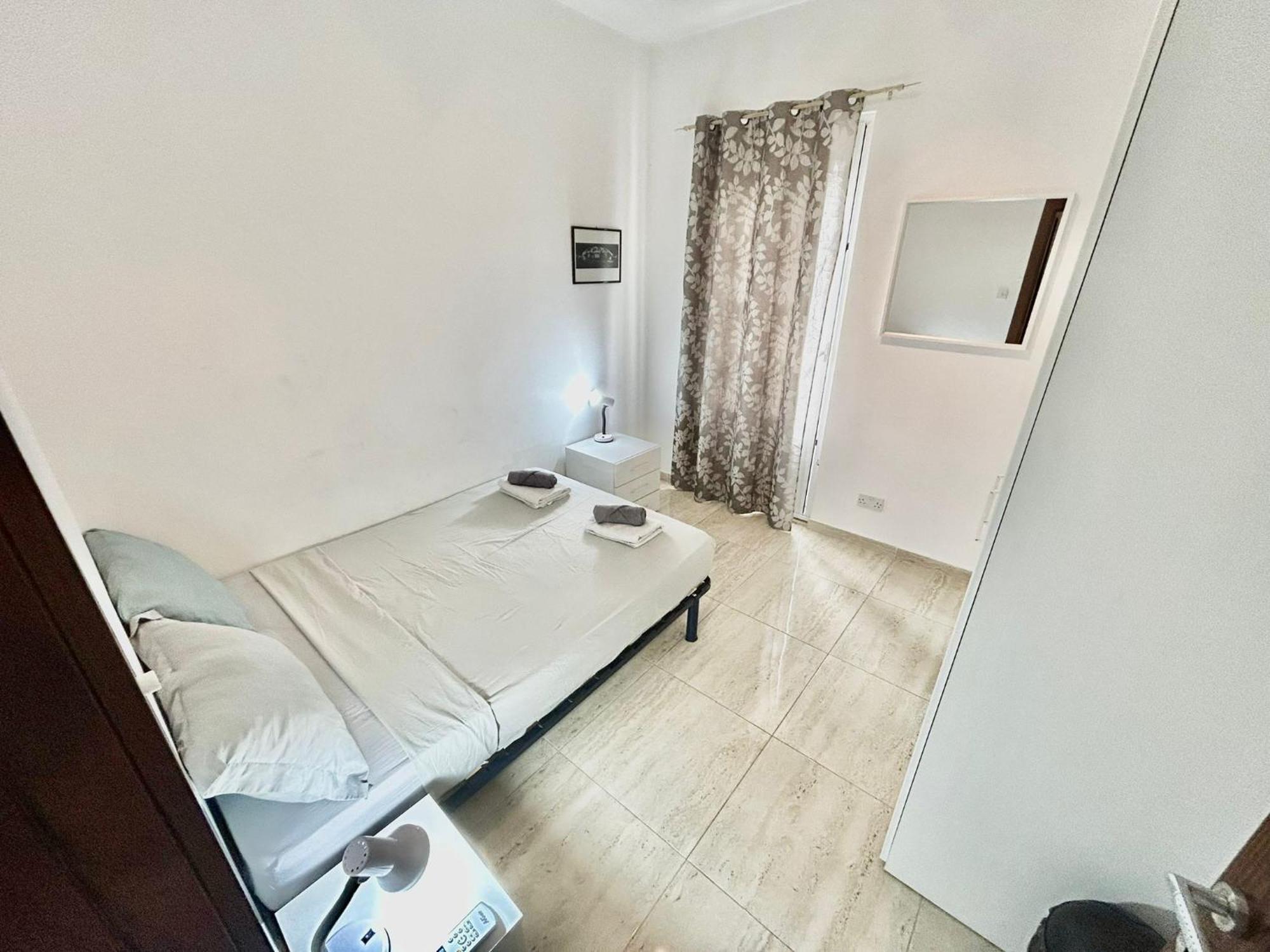 Sliema 2 Bedroom Apartment Exterior photo